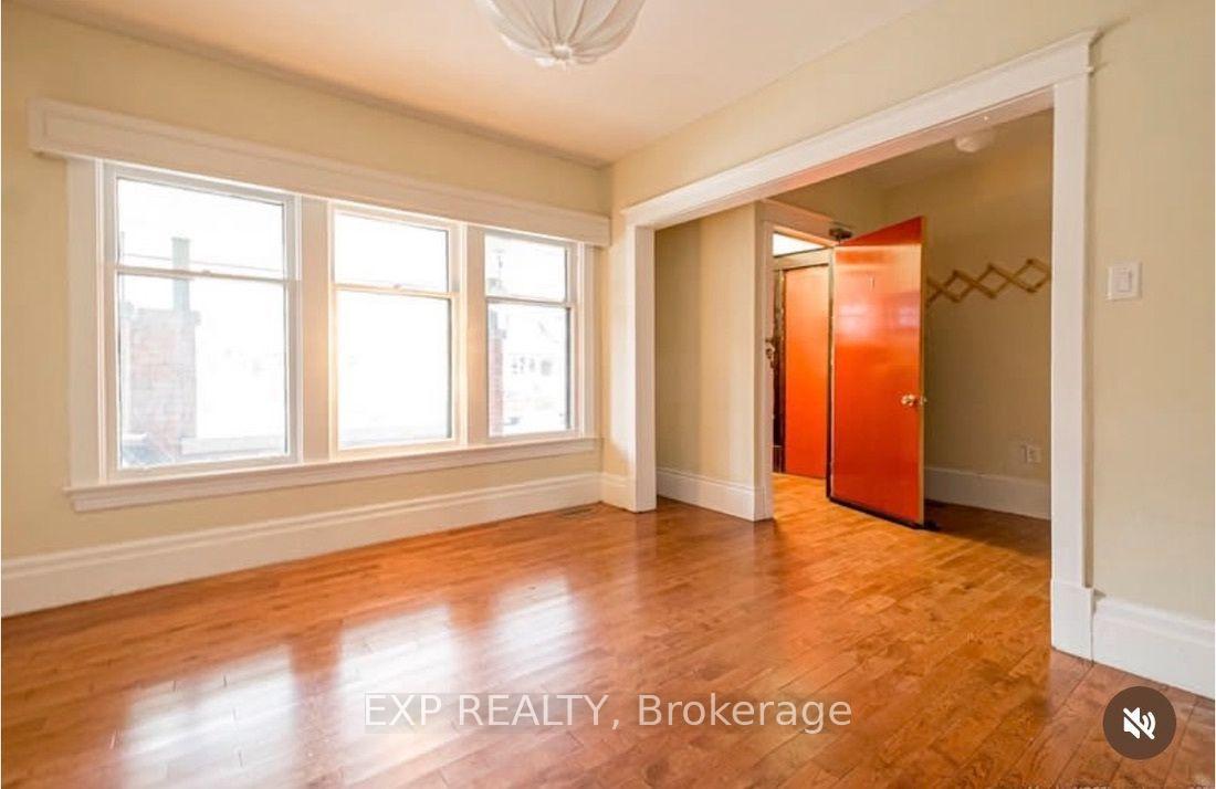 Photo 1 of 31 St Clair Avenue, Hamilton, Gibson — HOMEH