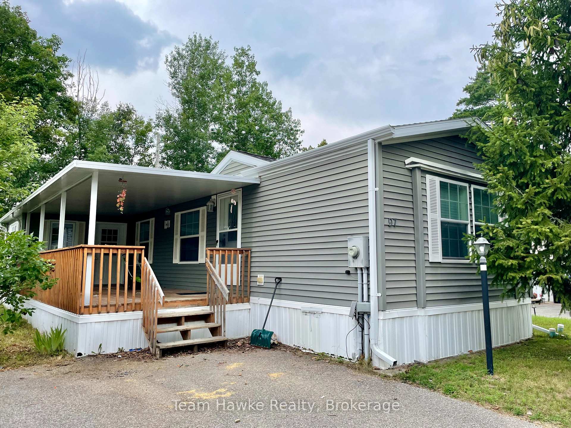 Photo 1 of 97 Georgian Glen Drive, Wasaga Beach — HOMEH