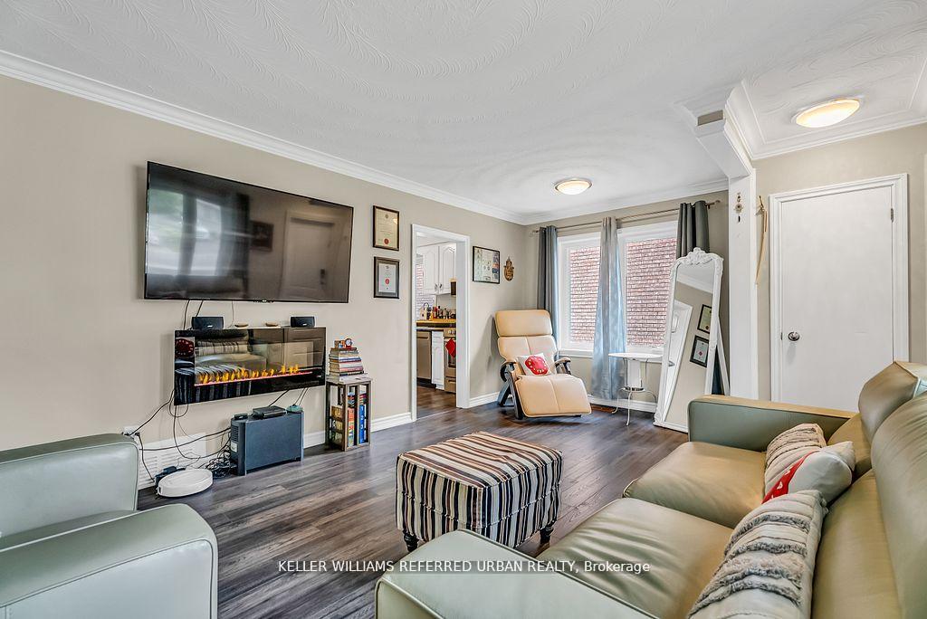 Photo 8 of 86 Morgan Avenue, Markham, Thornhill — HOMEH