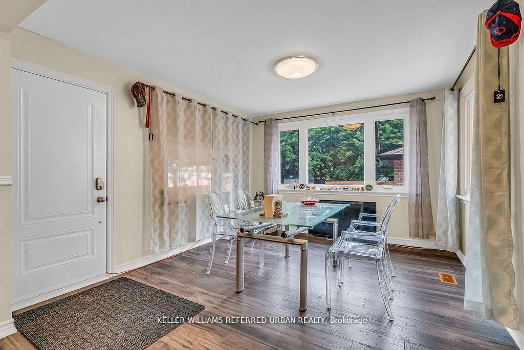 Photo 12 of 86 Morgan Avenue, Markham, Thornhill — HOMEH