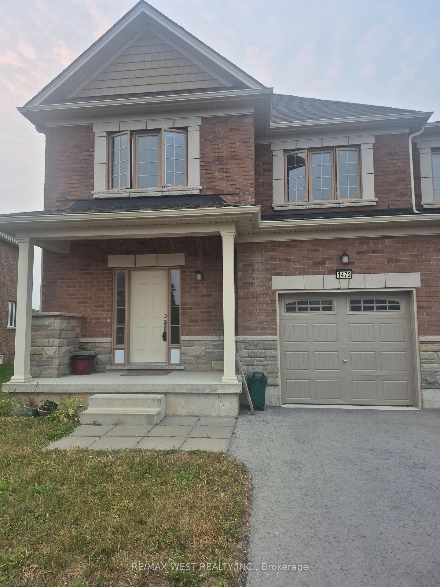 Front of 1472 Marina Drive