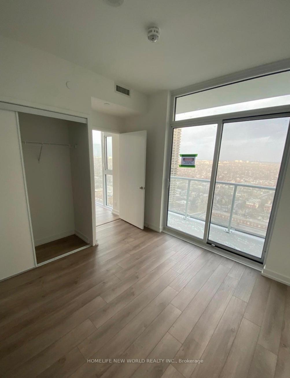 Photo 3 of Unit 1812, 33 Helendale Avenue, Toronto, Yonge-Eglinton — HOMEH