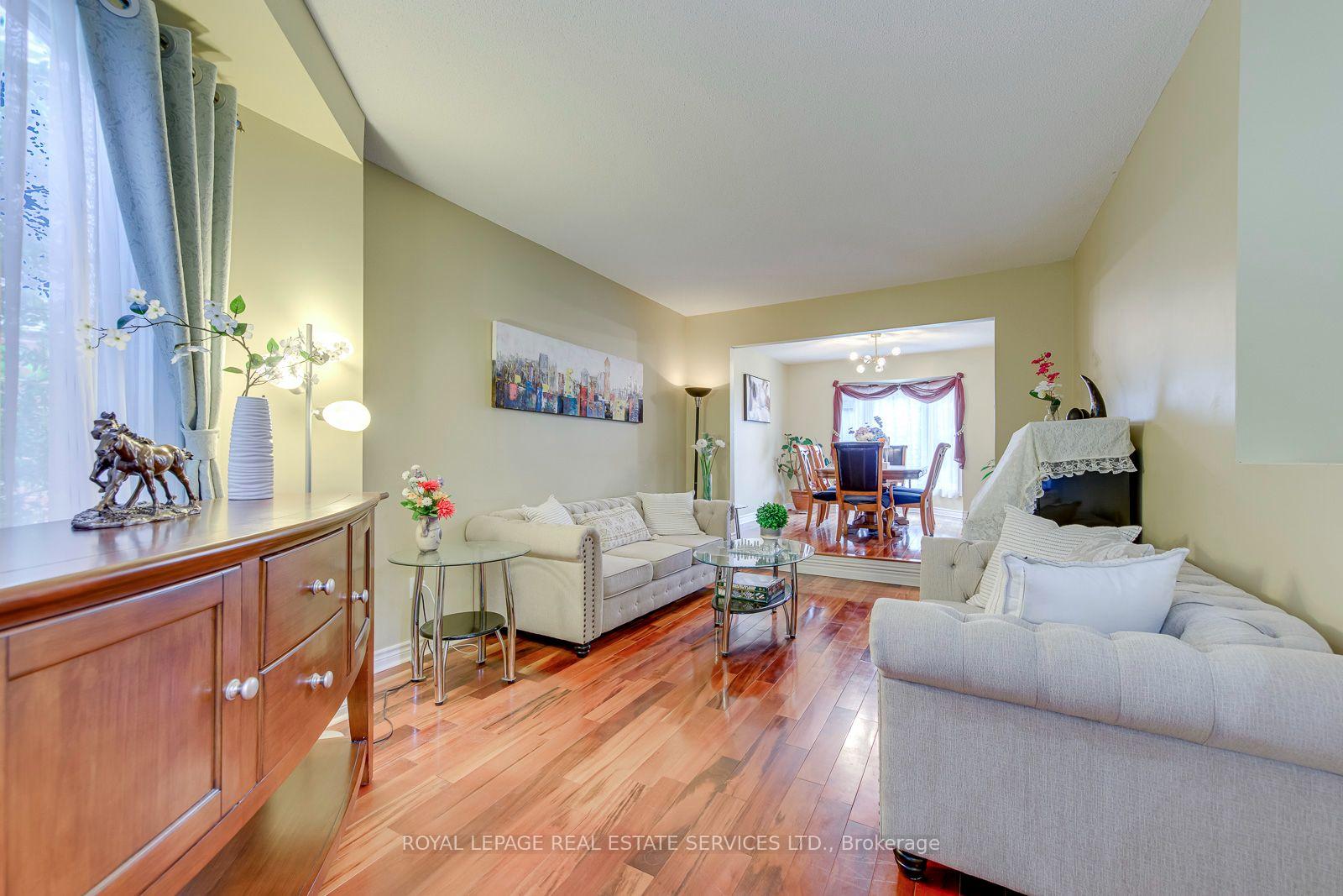 Photo 2 of 3364 Ingram Road, Mississauga, Erin Mills — HOMEH