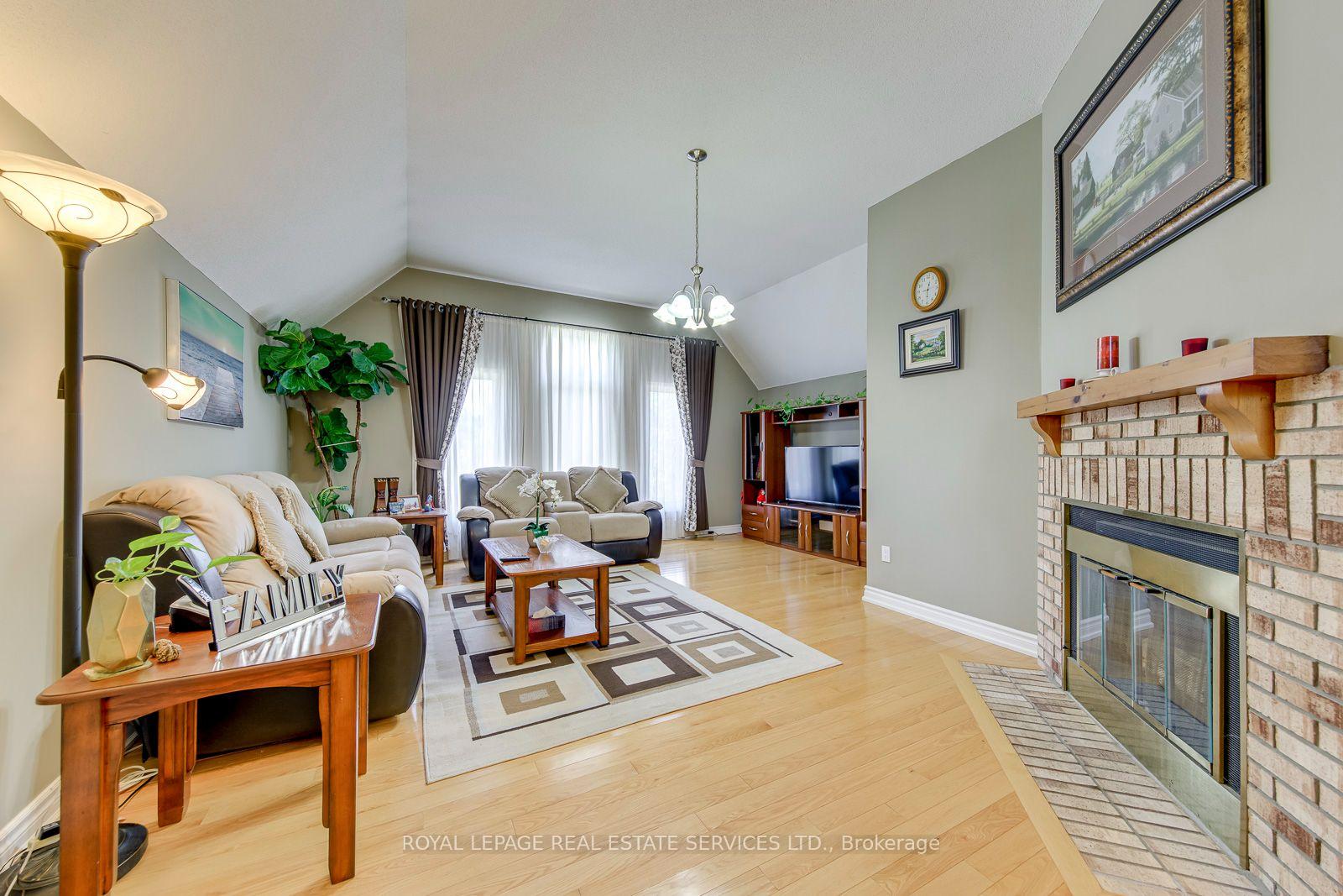 Photo 13 of 3364 Ingram Road, Mississauga, Erin Mills — HOMEH