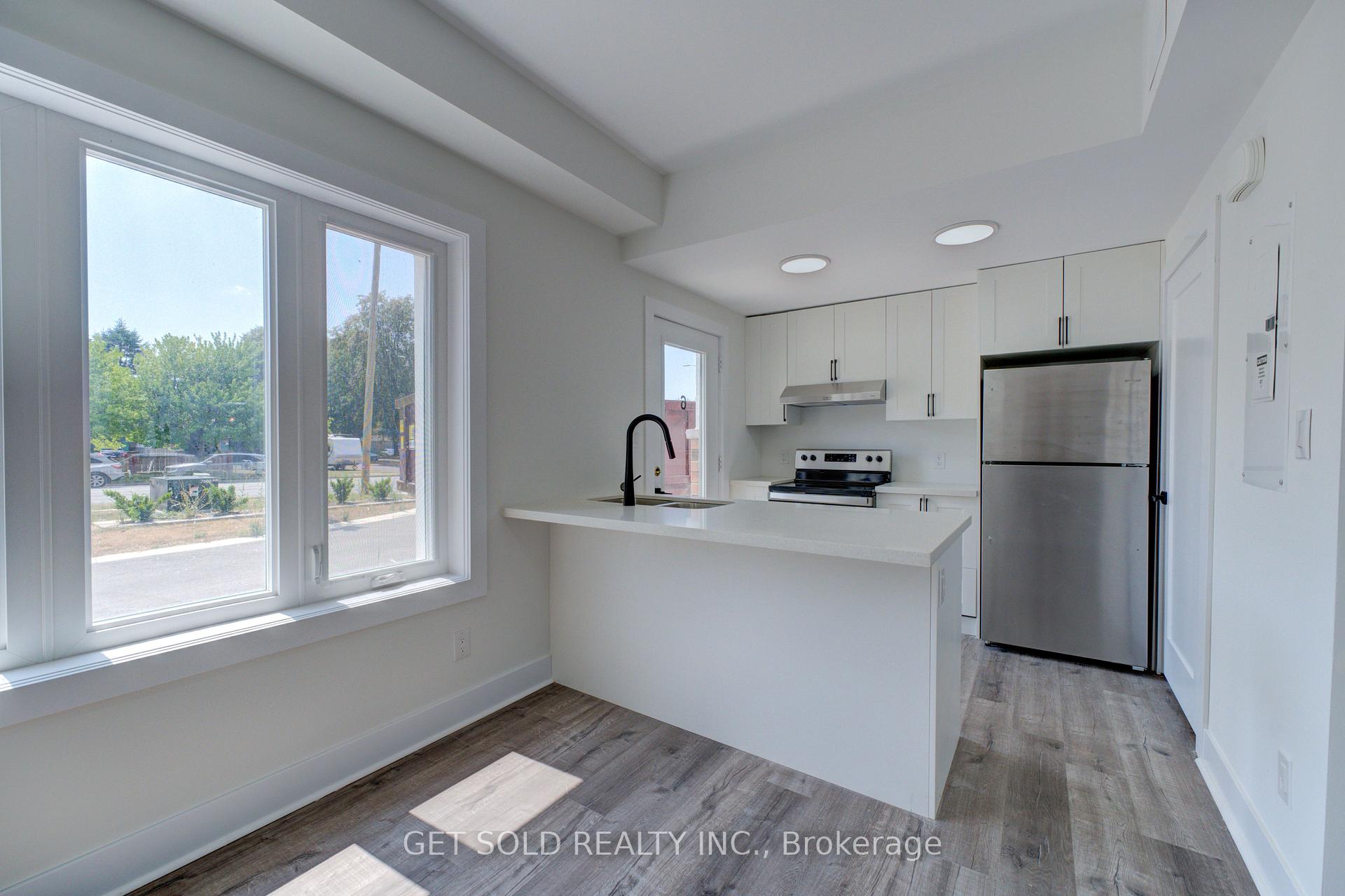 Photo 6 of Unit 6, 6701 Thorold Stone Road, Niagara Falls, Stamford — HOMEH
