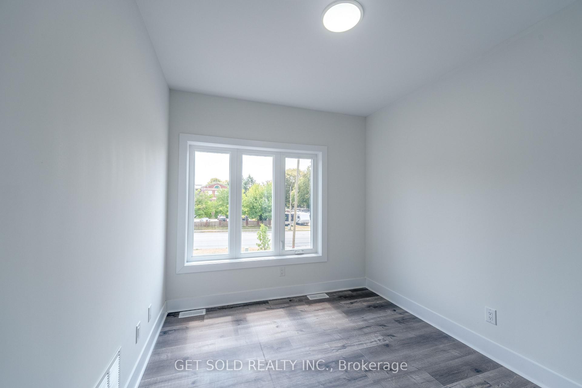 Photo 11 of Unit 6, 6701 Thorold Stone Road, Niagara Falls, Stamford — HOMEH