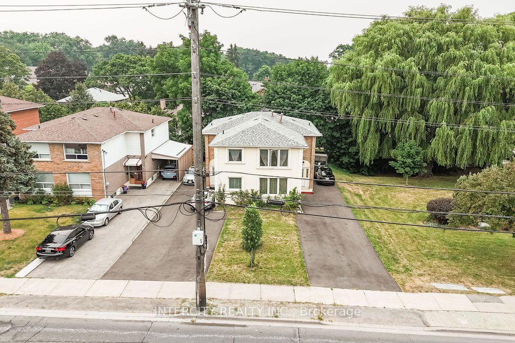 Photo 3 of 100 Dixon Road, Etobicoke, Kingsview Village-The Westway — HOMEH