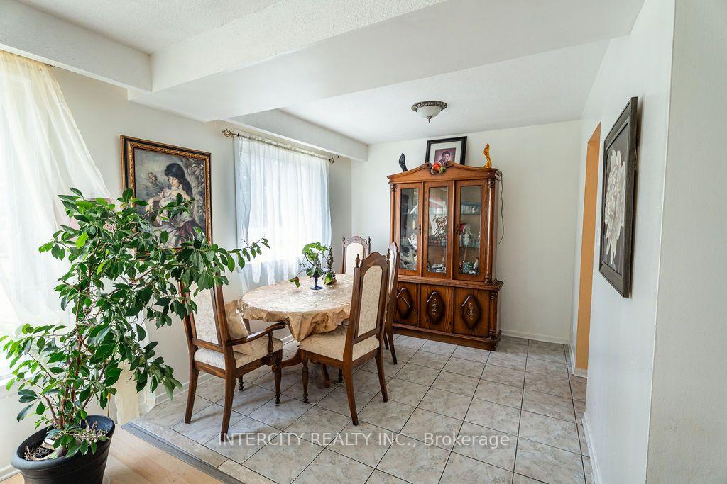 Photo 8 of 100 Dixon Road, Etobicoke, Kingsview Village-The Westway — HOMEH