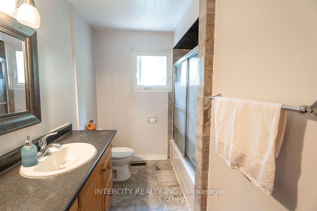 Photo 18 of 100 Dixon Road, Etobicoke, Kingsview Village-The Westway — HOMEH