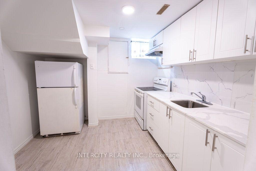 Photo 22 of 100 Dixon Road, Etobicoke, Kingsview Village-The Westway — HOMEH