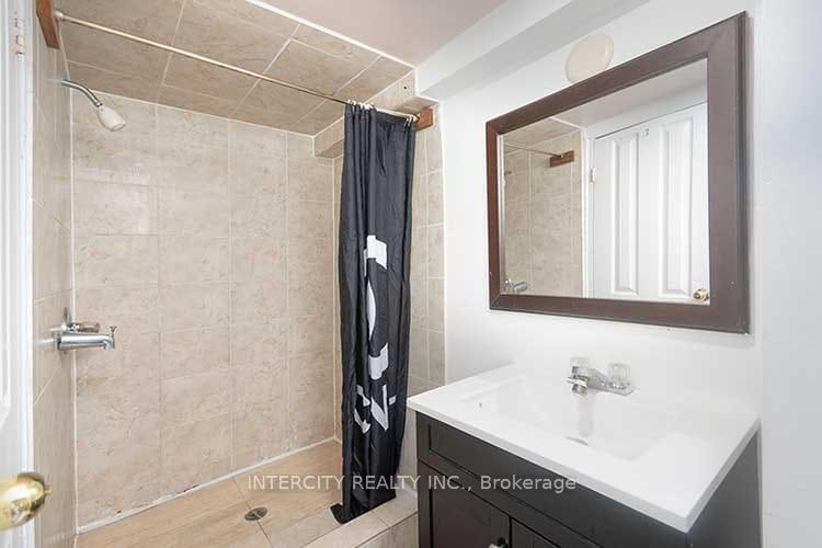 Photo 23 of 100 Dixon Road, Etobicoke, Kingsview Village-The Westway — HOMEH