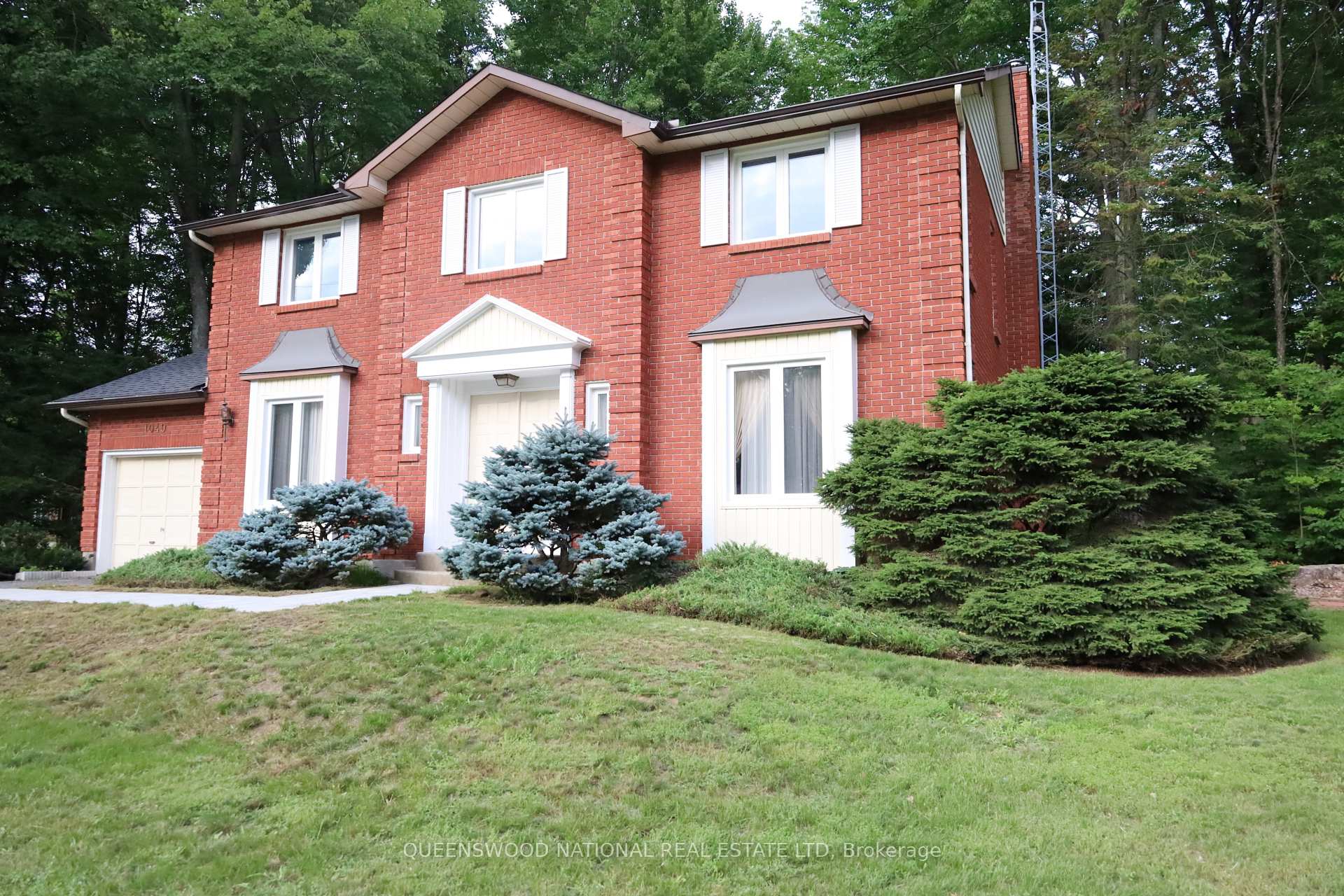 Photo 4 of 1080 Sunnydale Street, Ottawa, Navan — HOMEH