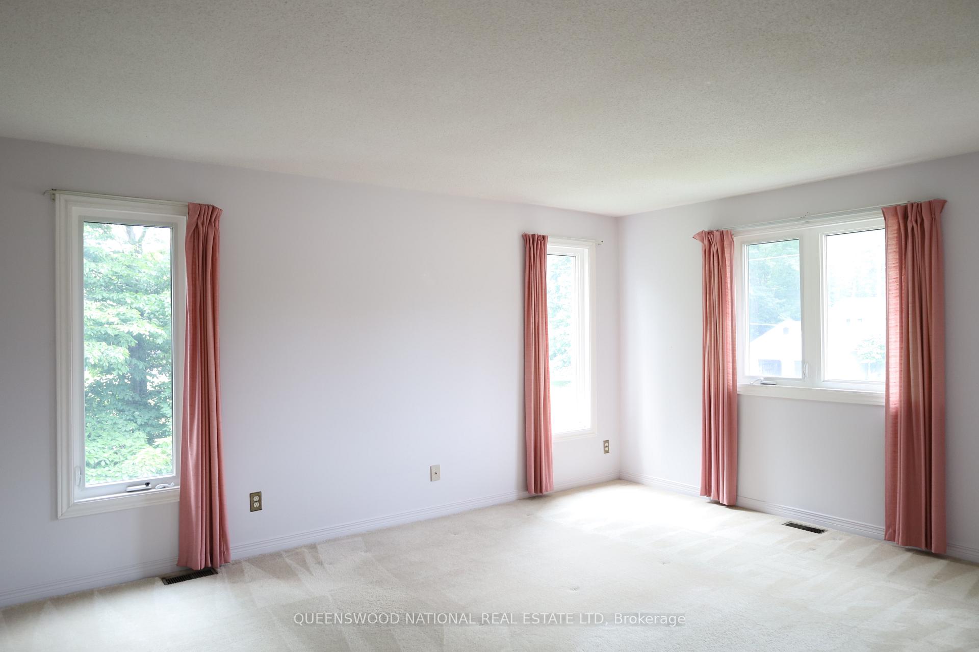 Photo 18 of 1080 Sunnydale Street, Ottawa, Navan — HOMEH