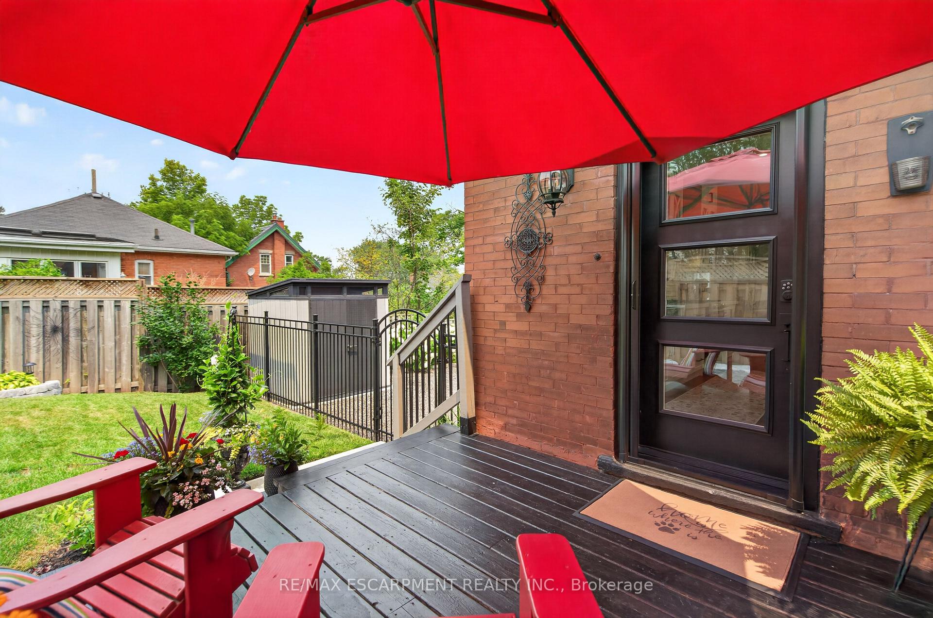 Photo 41 of 122 Stuart Street, Guelph, St. George's — HOMEH