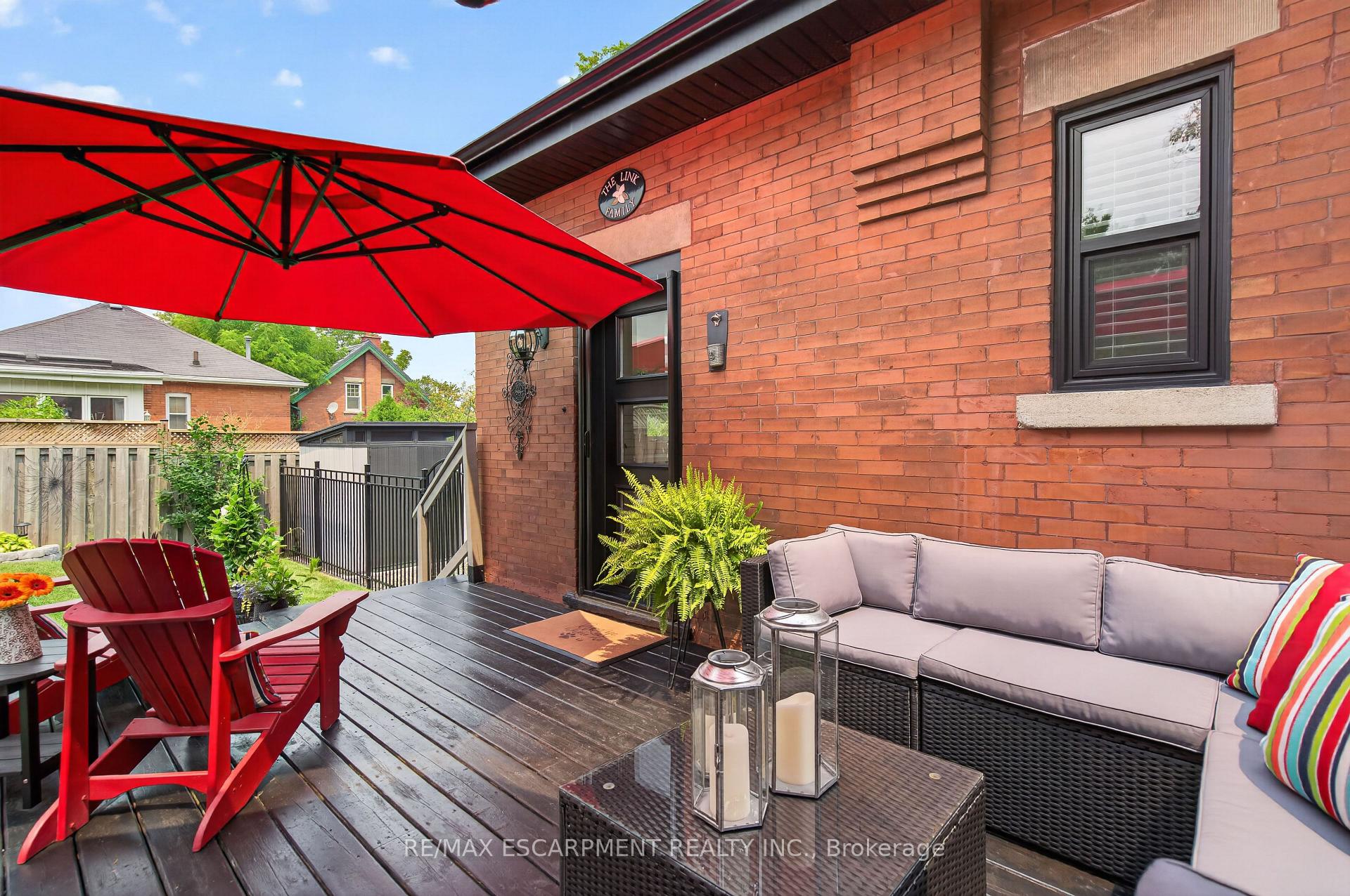 Photo 44 of 122 Stuart Street, Guelph, St. George's — HOMEH