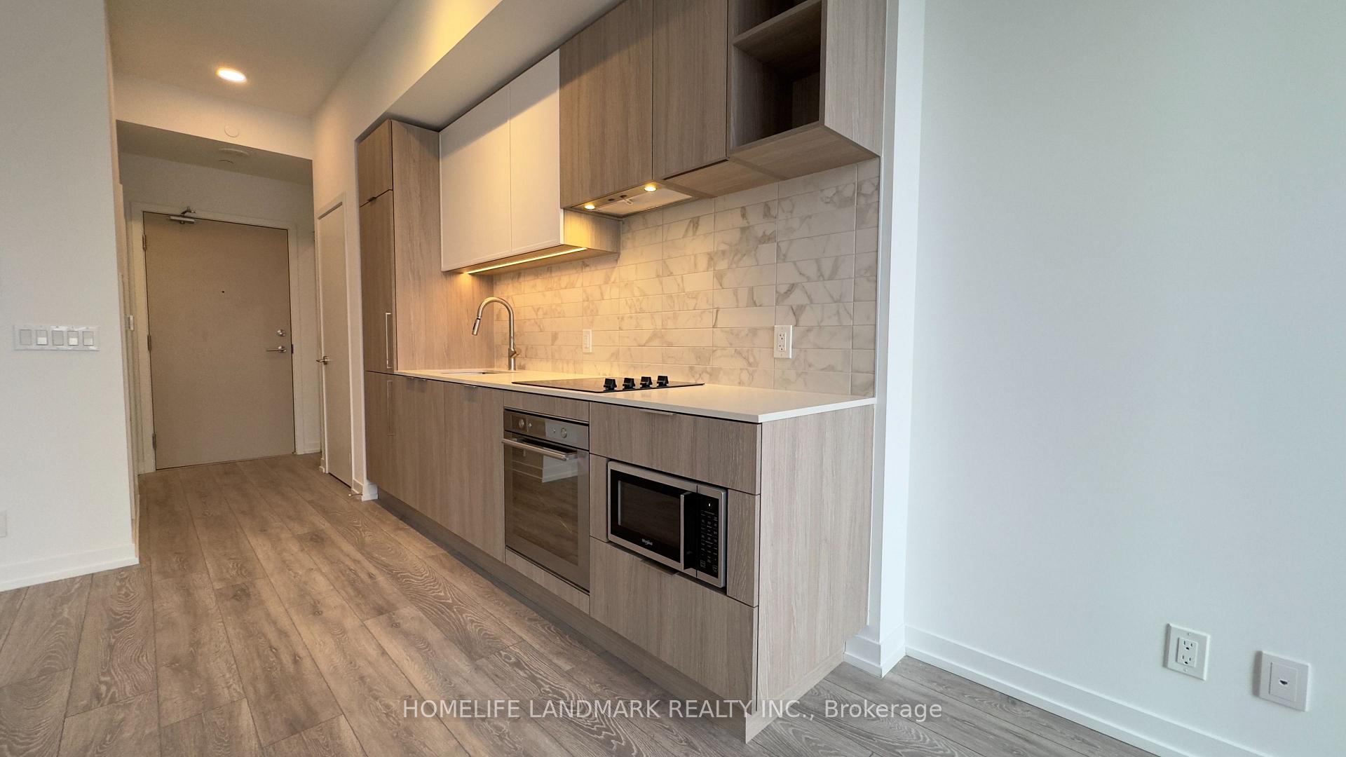 Photo 3 of Unit 720, 2020 Bathurst Street, Toronto, Humewood-Cedarvale — HOMEH