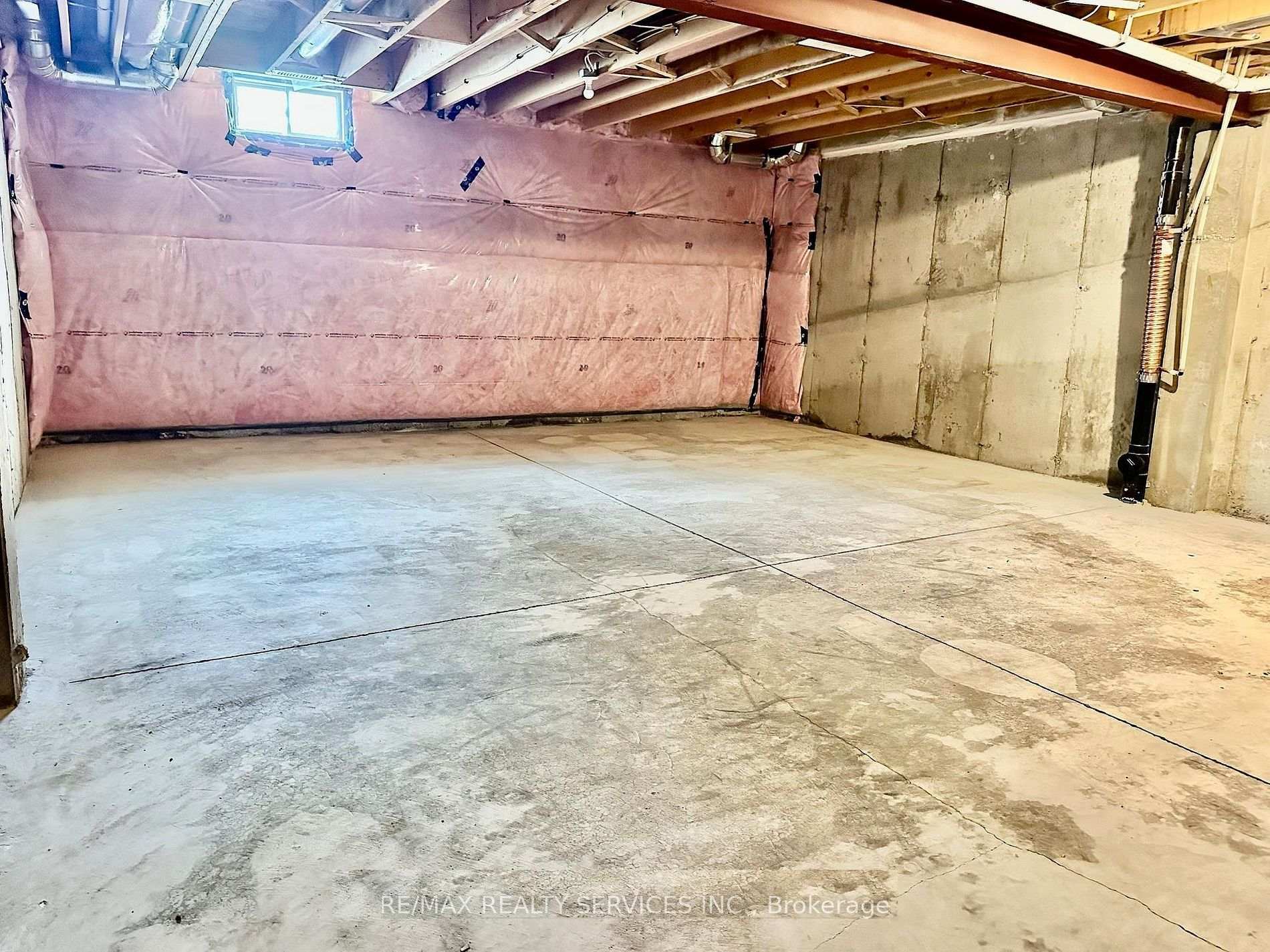 Photo 6 of Unit 22, 461 Blackburn Drive, Brantford, Empire South — HOMEH