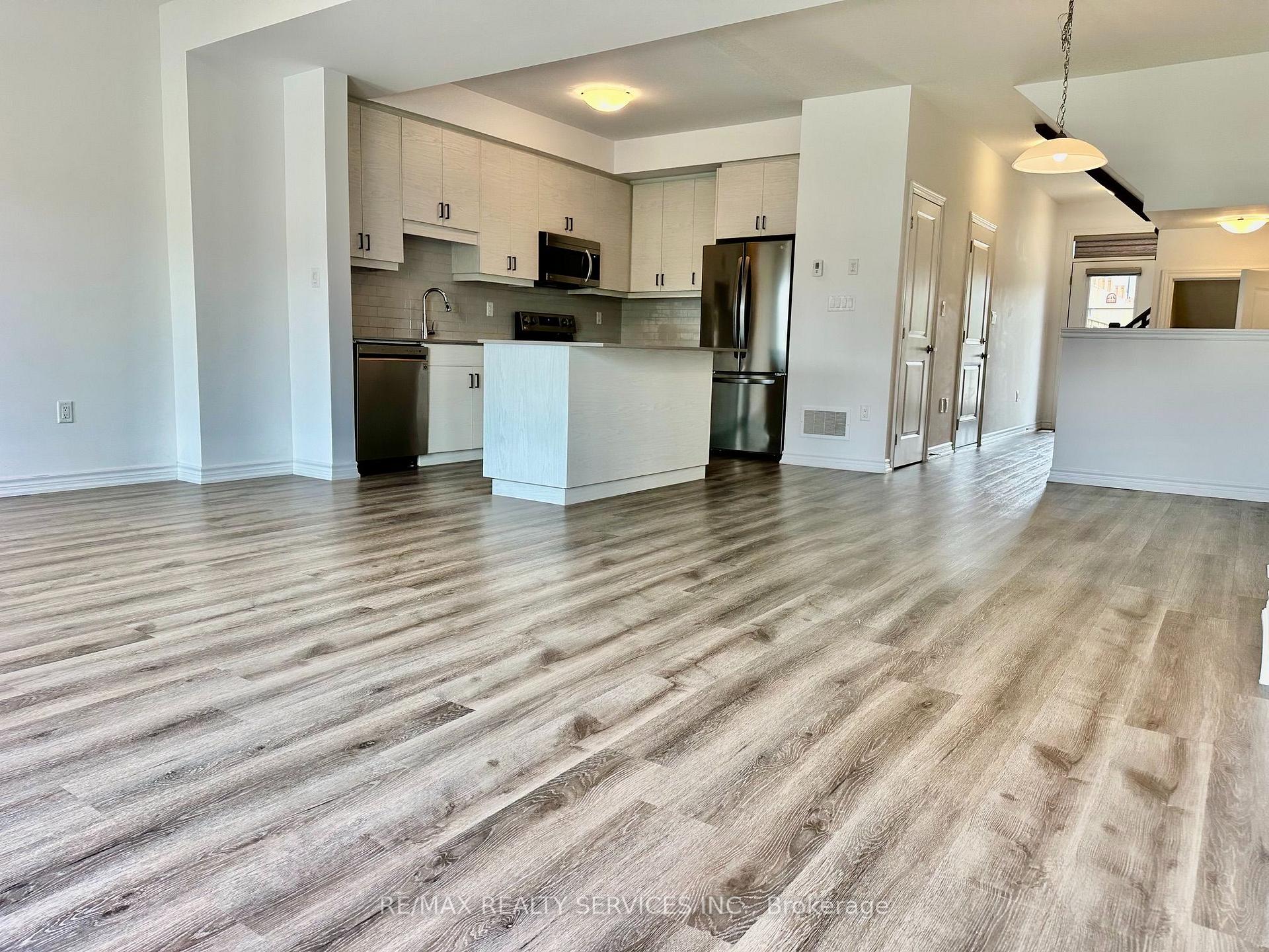 Photo 10 of Unit 22, 461 Blackburn Drive, Brantford, Empire South — HOMEH