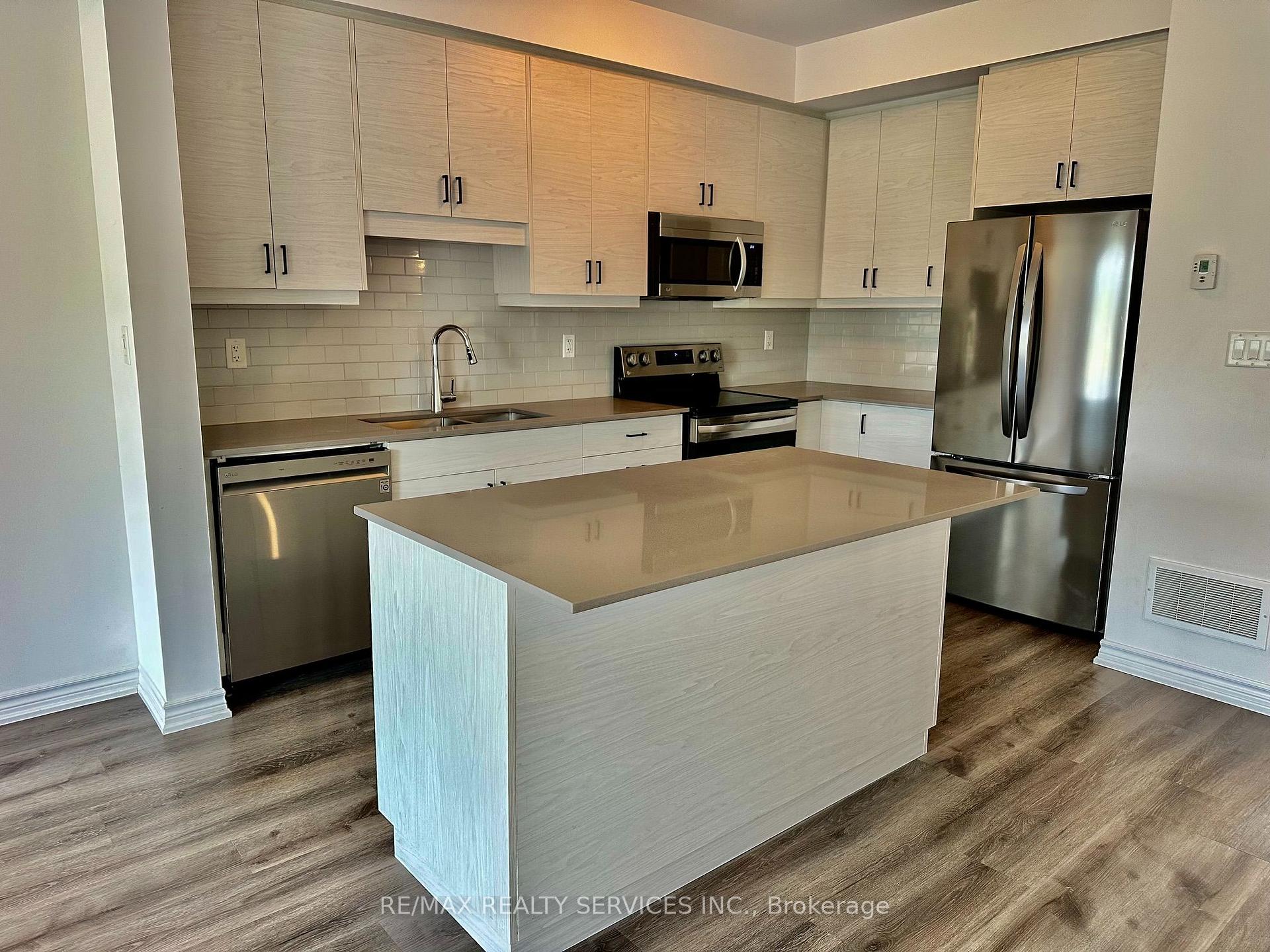 Photo 13 of Unit 22, 461 Blackburn Drive, Brantford, Empire South — HOMEH