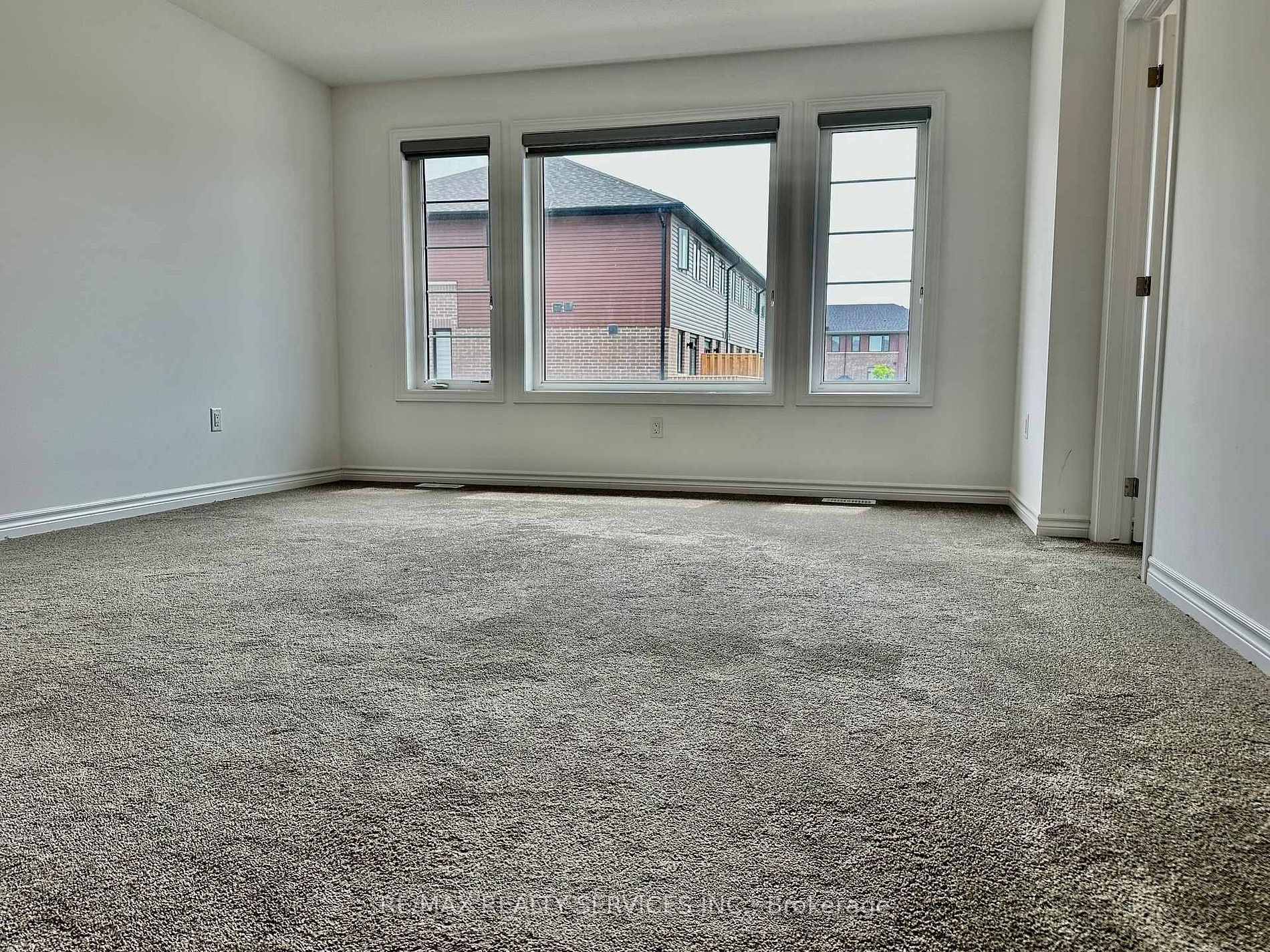 Photo 19 of Unit 22, 461 Blackburn Drive, Brantford, Empire South — HOMEH