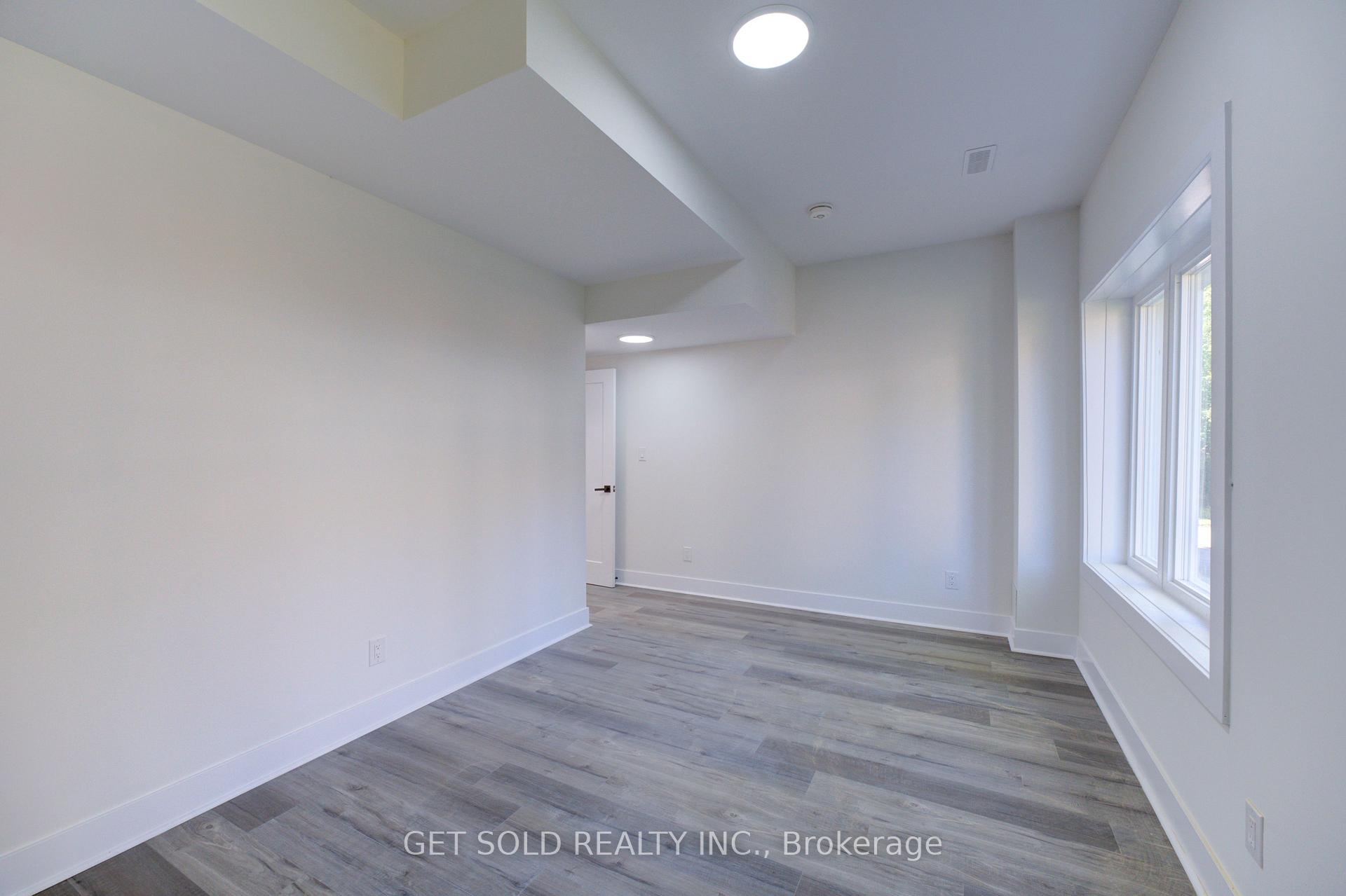 Photo 17 of Unit 7, 6701 Thorold Stone Road, Niagara Falls, Stamford — HOMEH