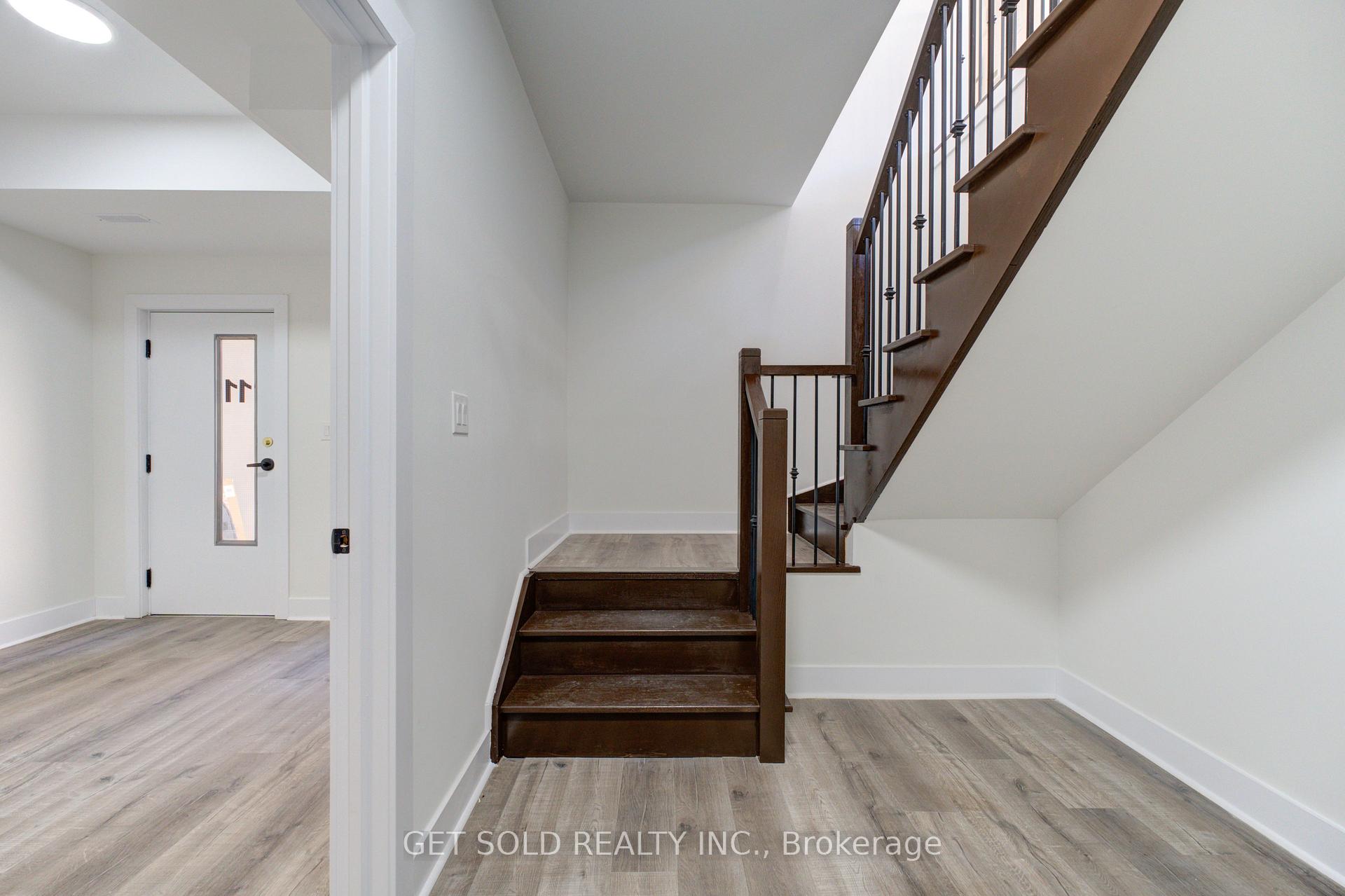 Photo 4 of Unit 11, 6701 Thorold Stone Road, Niagara Falls, Stamford — HOMEH