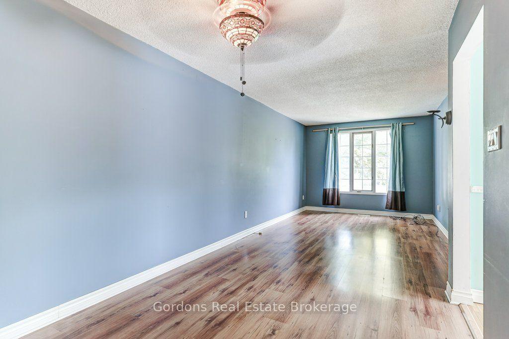 Photo 14 of 97 John Scott Court, Clarington, Bowmanville — HOMEH