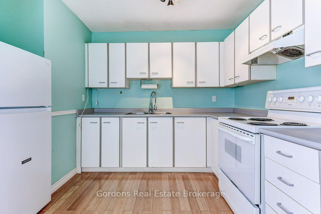 Photo 16 of 97 John Scott Court, Clarington, Bowmanville — HOMEH