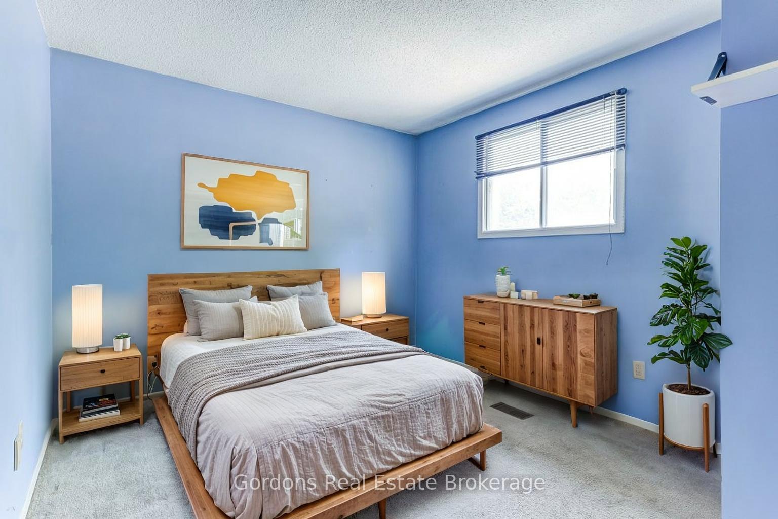 Photo 26 of 97 John Scott Court, Clarington, Bowmanville — HOMEH