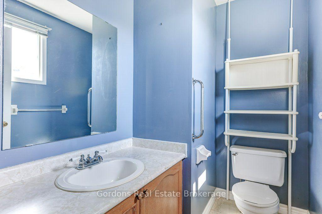 Photo 32 of 97 John Scott Court, Clarington, Bowmanville — HOMEH