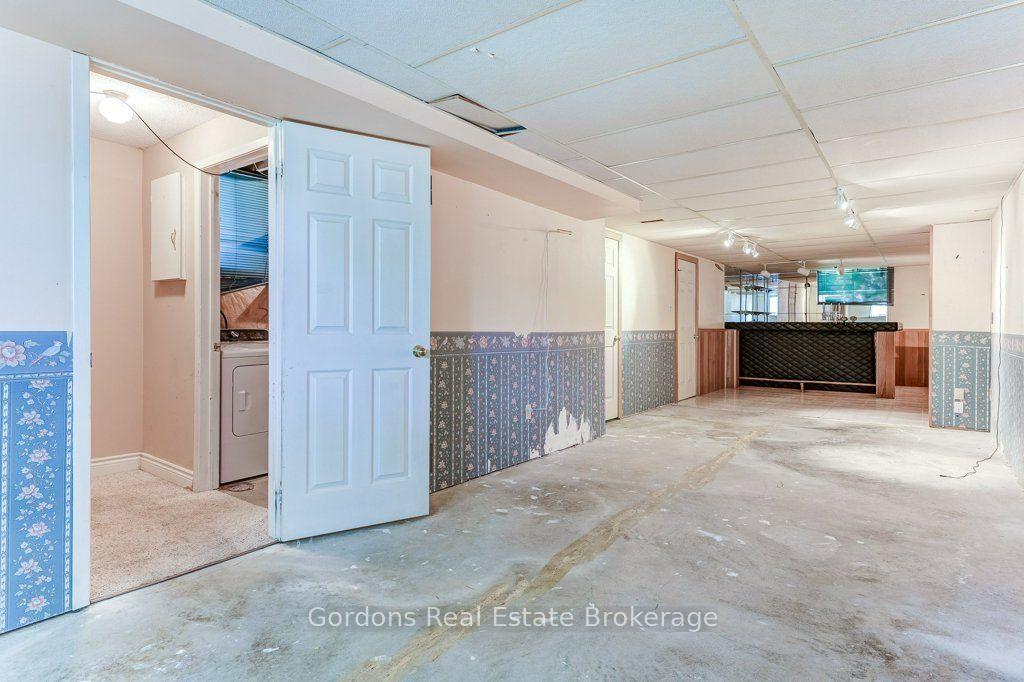 Photo 34 of 97 John Scott Court, Clarington, Bowmanville — HOMEH