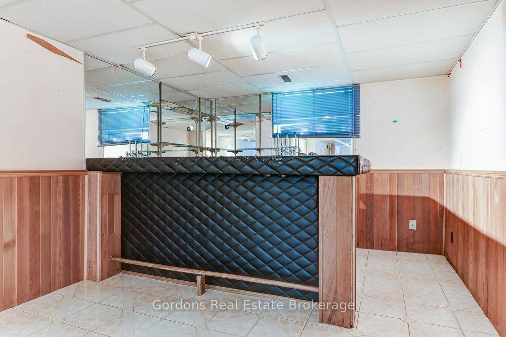 Photo 37 of 97 John Scott Court, Clarington, Bowmanville — HOMEH