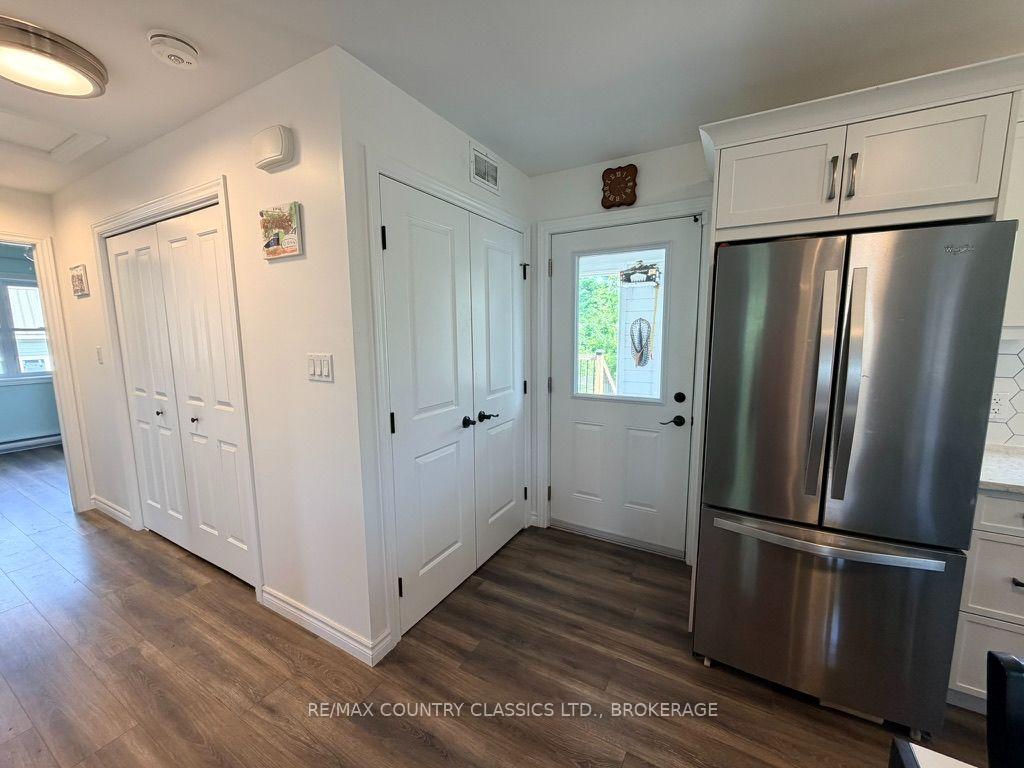 Photo 4 of 10131 Highway 41, Addington Highlands, Addington Highlands — HOMEH