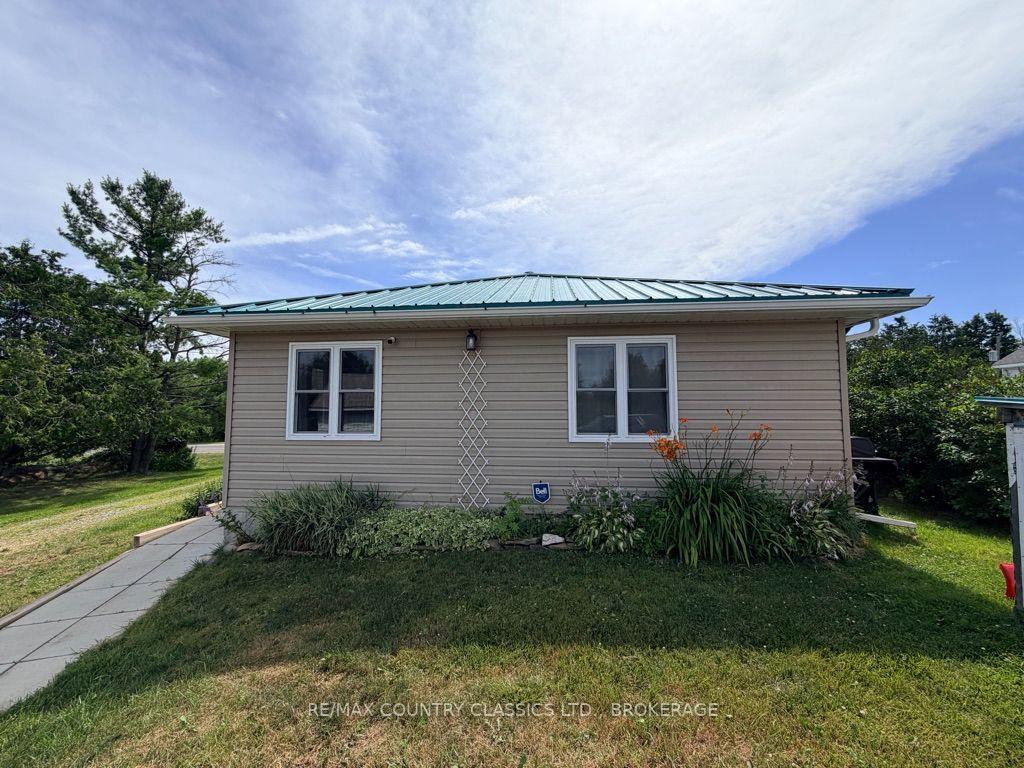 Photo 23 of 10131 Highway 41, Addington Highlands, Addington Highlands — HOMEH