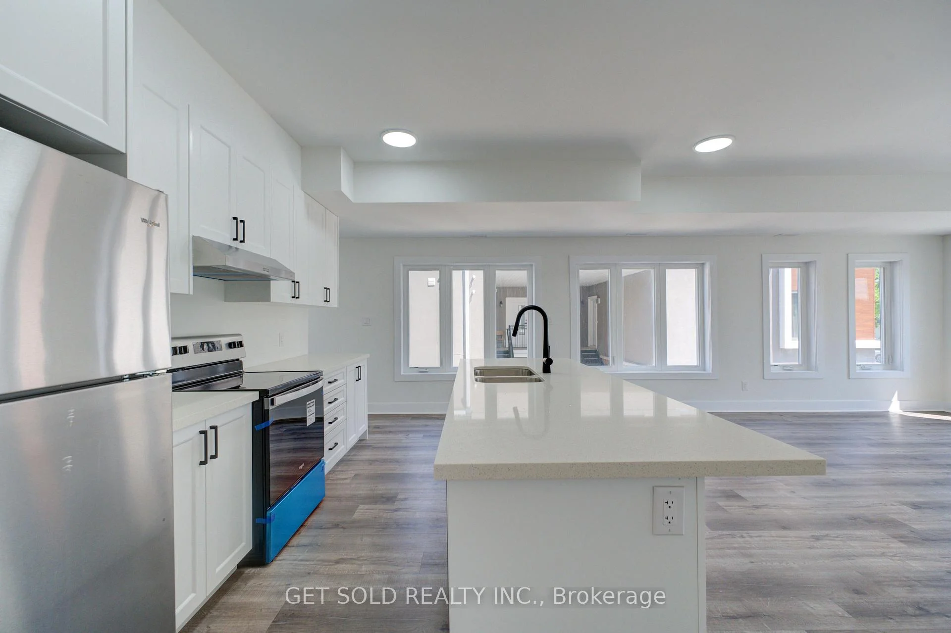 Photo 4 of Unit 13, 6701 Thorold Stone Road, Niagara Falls, Stamford — HOMEH