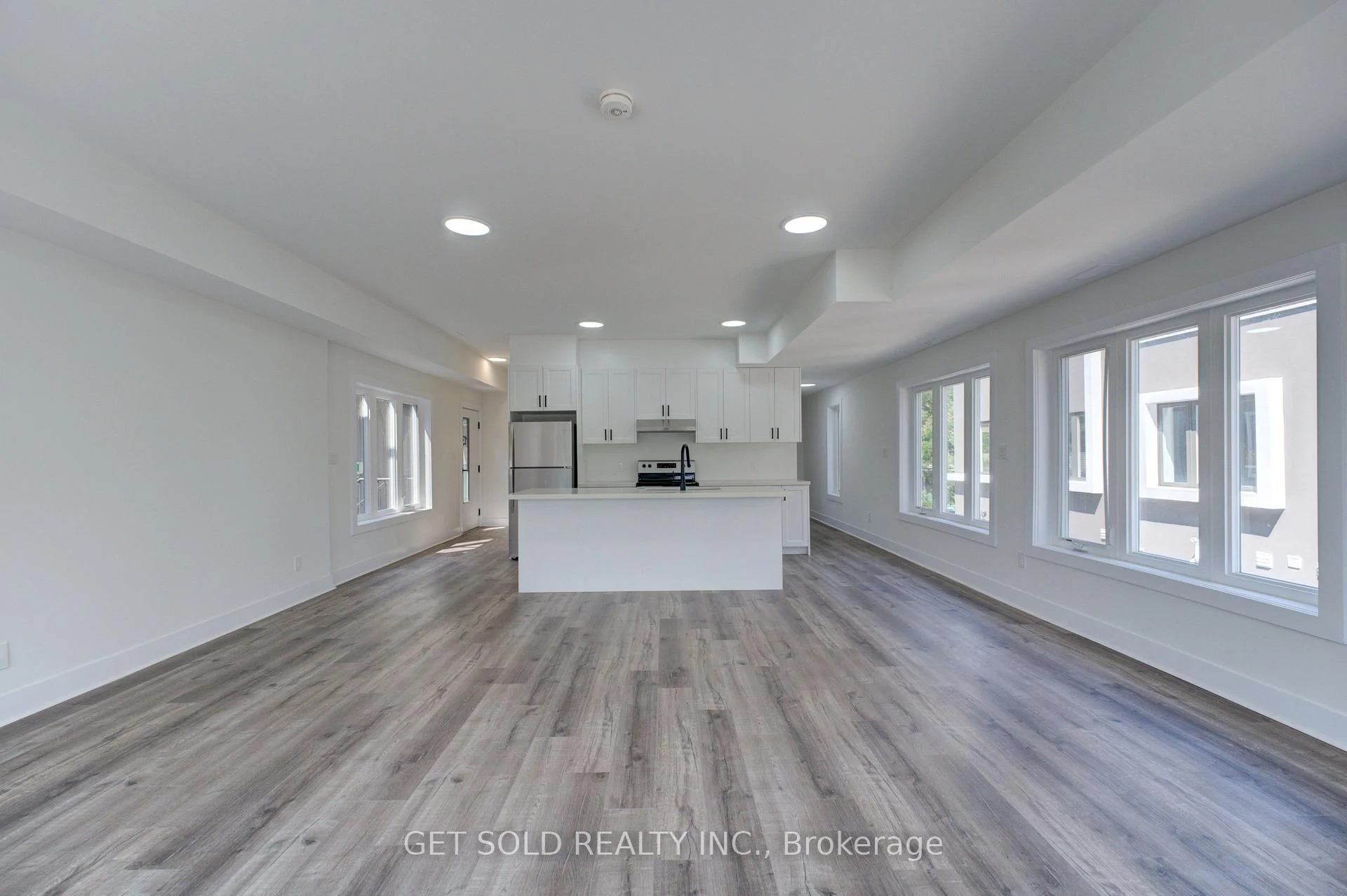 Photo 8 of Unit 13, 6701 Thorold Stone Road, Niagara Falls, Stamford — HOMEH