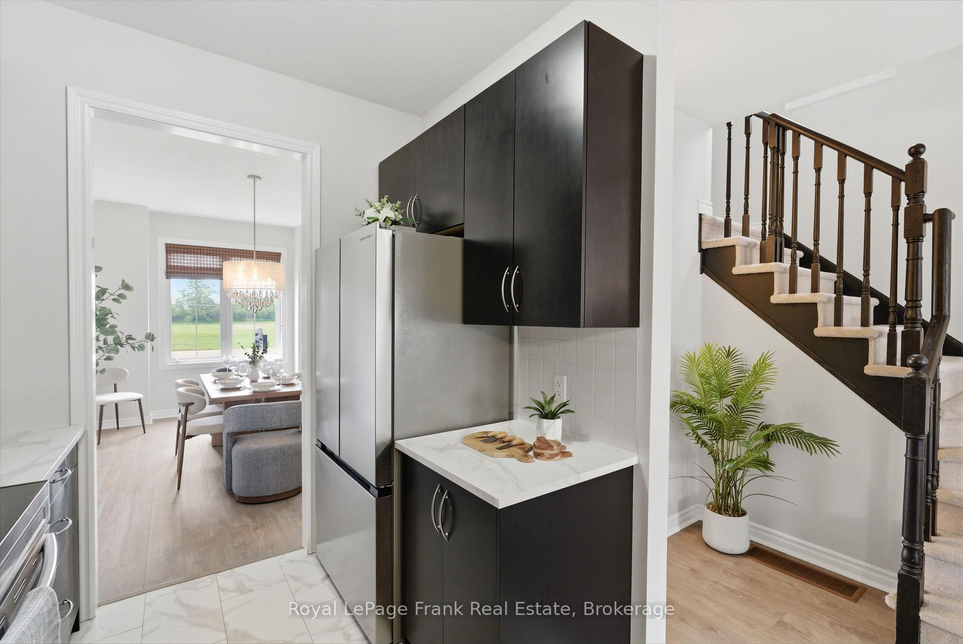 Photo 8 of 264 Brookhill Boulevard, Clarington, Bowmanville — HOMEH