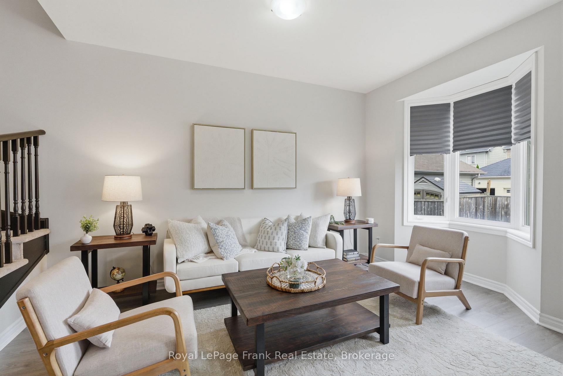 Photo 14 of 264 Brookhill Boulevard, Clarington, Bowmanville — HOMEH