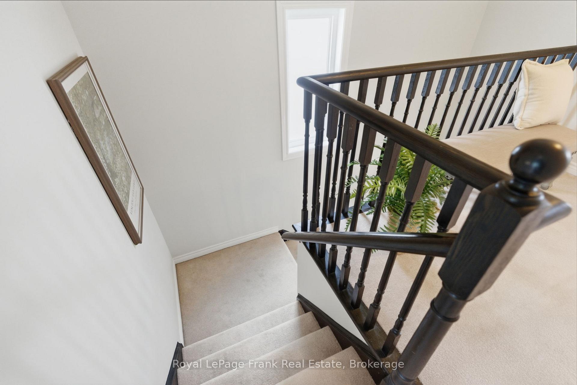 Photo 18 of 264 Brookhill Boulevard, Clarington, Bowmanville — HOMEH