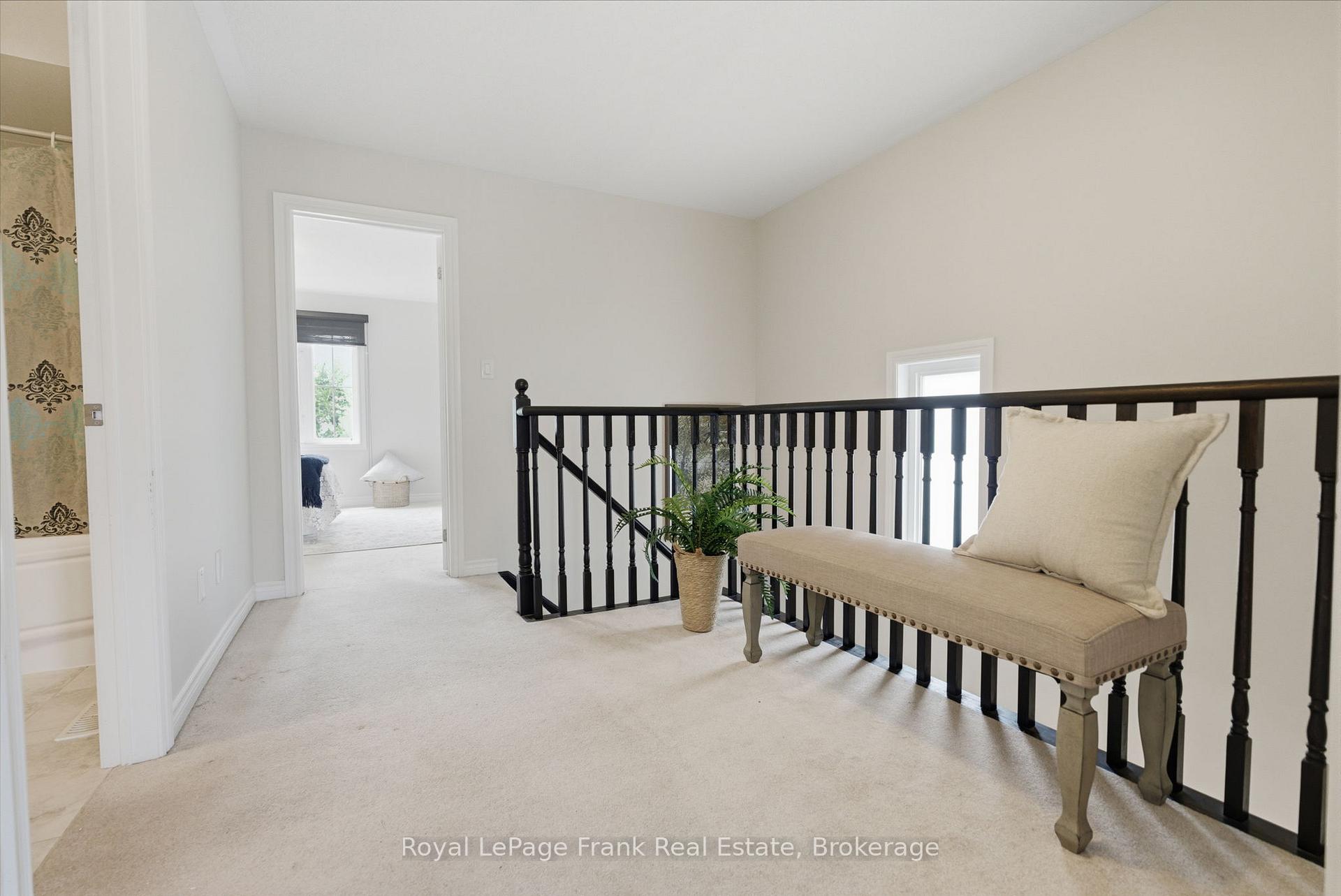 Photo 19 of 264 Brookhill Boulevard, Clarington, Bowmanville — HOMEH