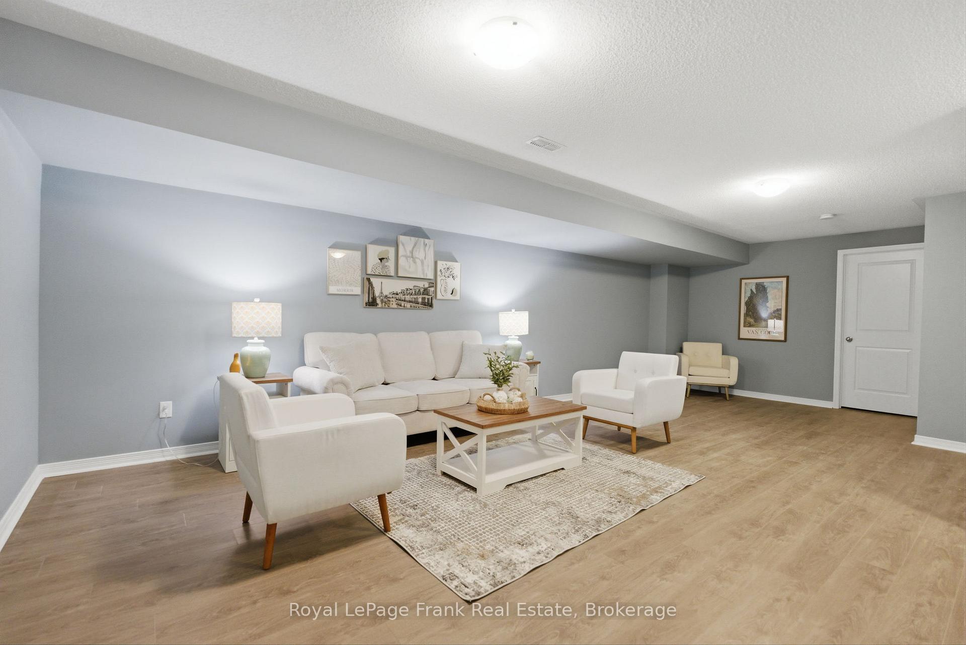Photo 30 of 264 Brookhill Boulevard, Clarington, Bowmanville — HOMEH