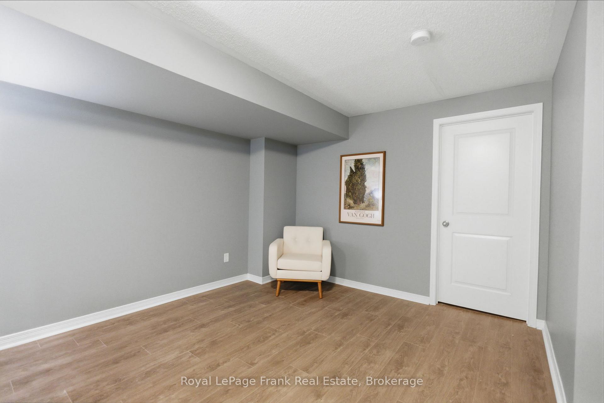 Photo 31 of 264 Brookhill Boulevard, Clarington, Bowmanville — HOMEH