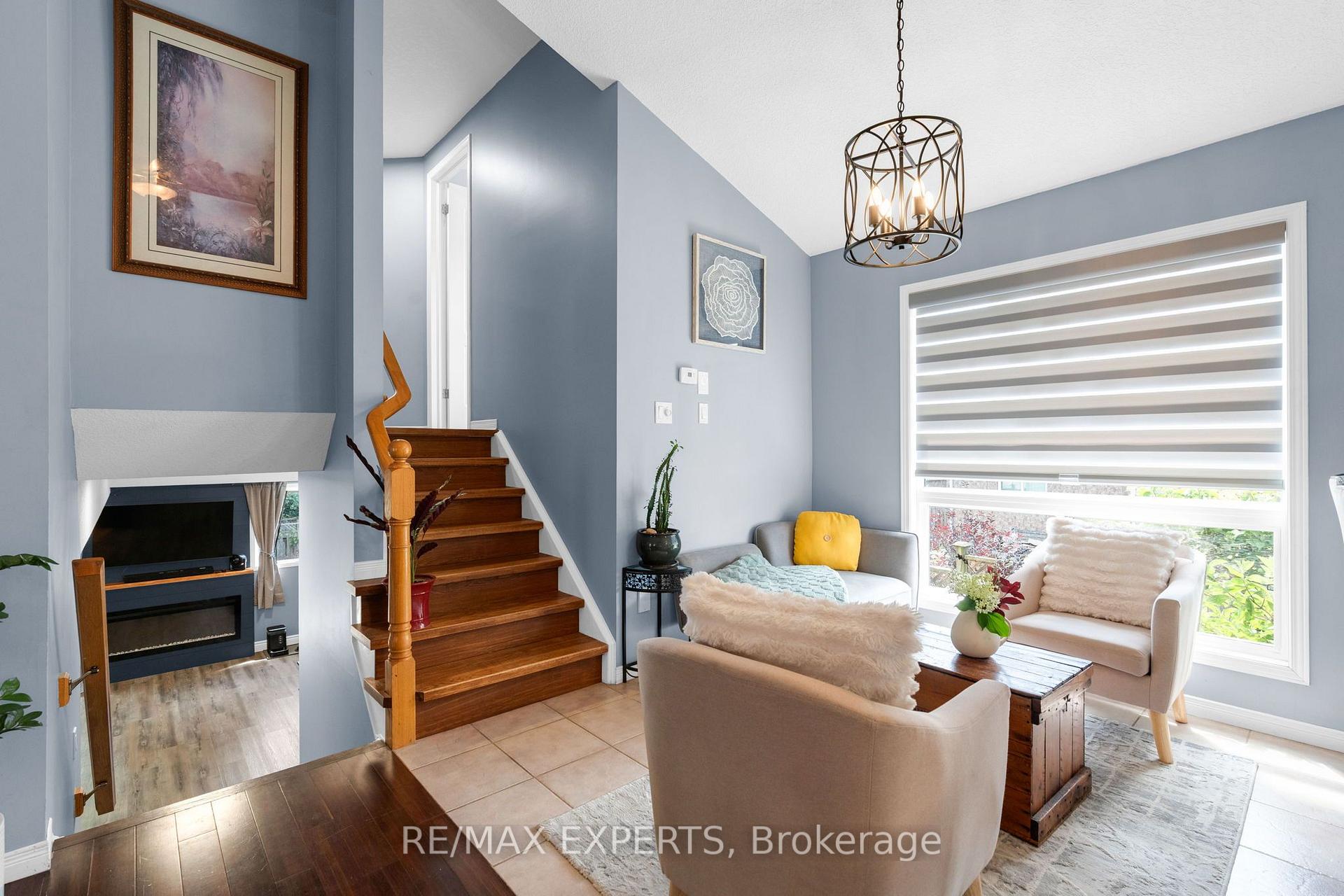 Photo 13 of 1 Cameron Court, Orangeville — HOMEH