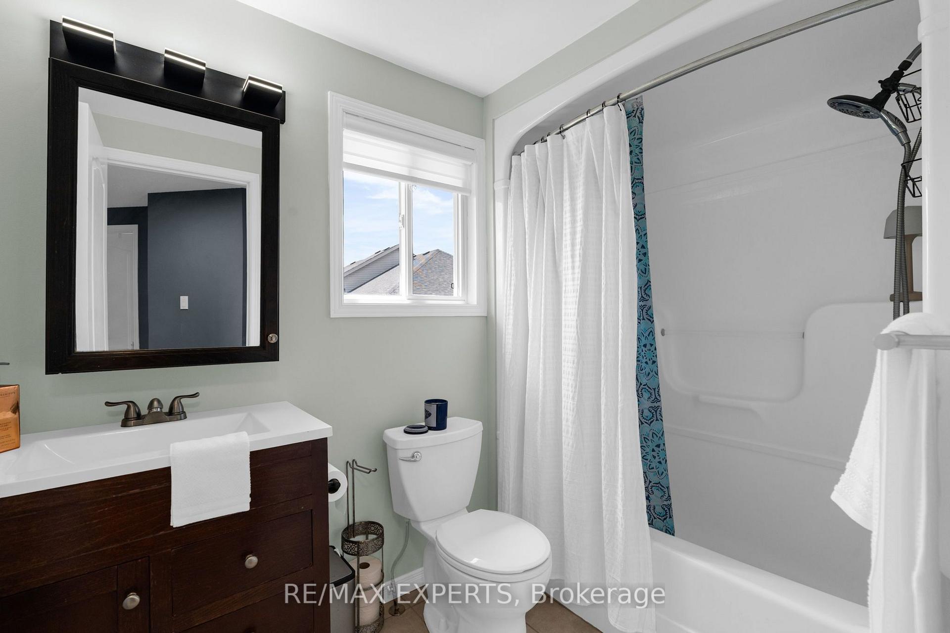 Photo 21 of 1 Cameron Court, Orangeville — HOMEH