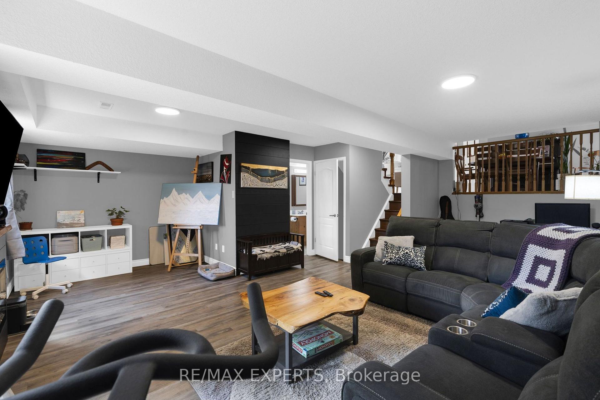 Photo 25 of 1 Cameron Court, Orangeville — HOMEH