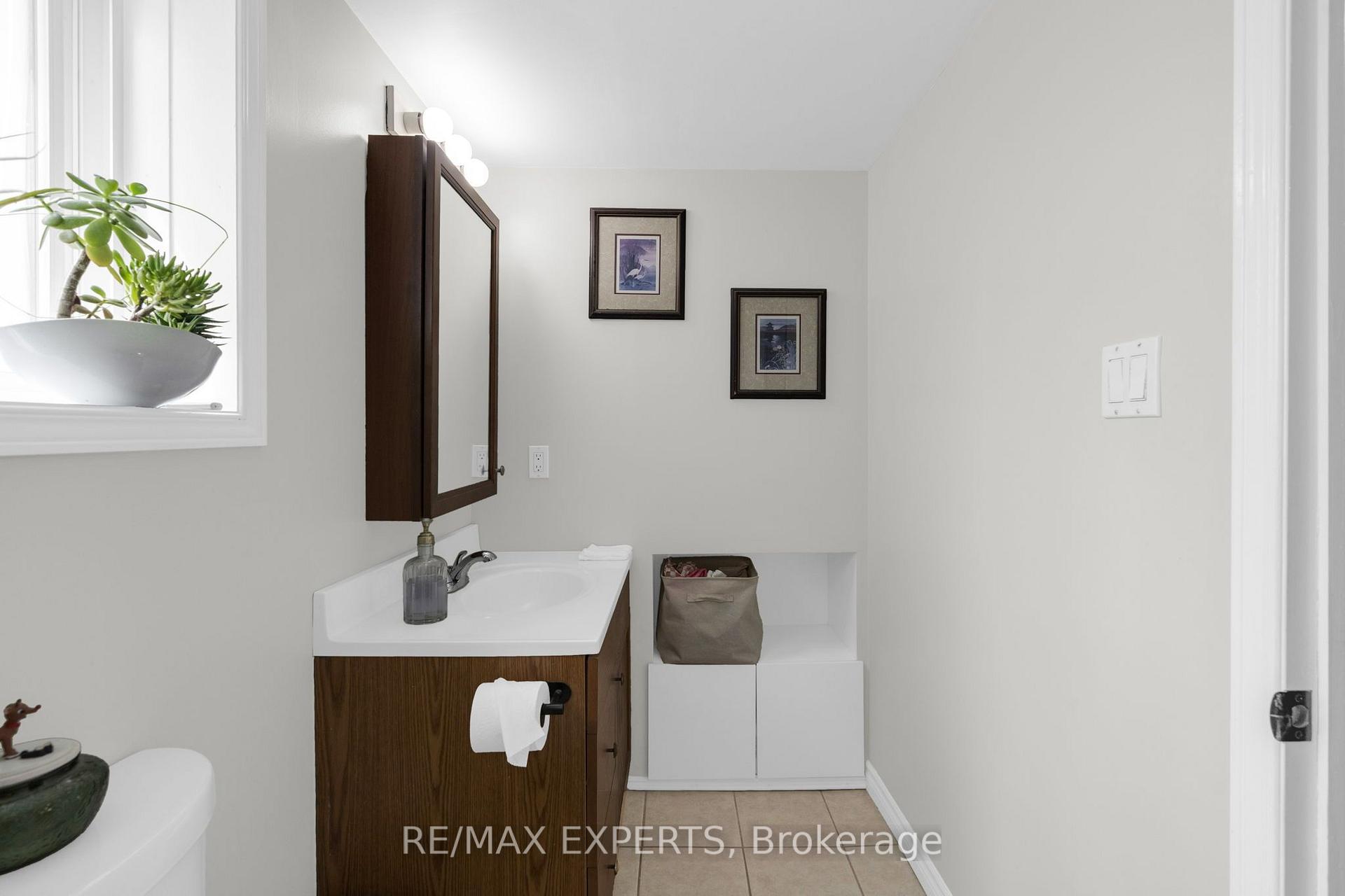 Photo 27 of 1 Cameron Court, Orangeville — HOMEH