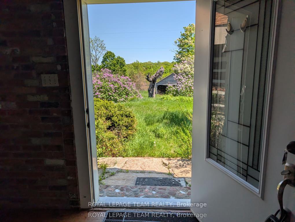 Photo 3 of 9741 Canoe Lake Road, Frontenac, Frontenac South — HOMEH
