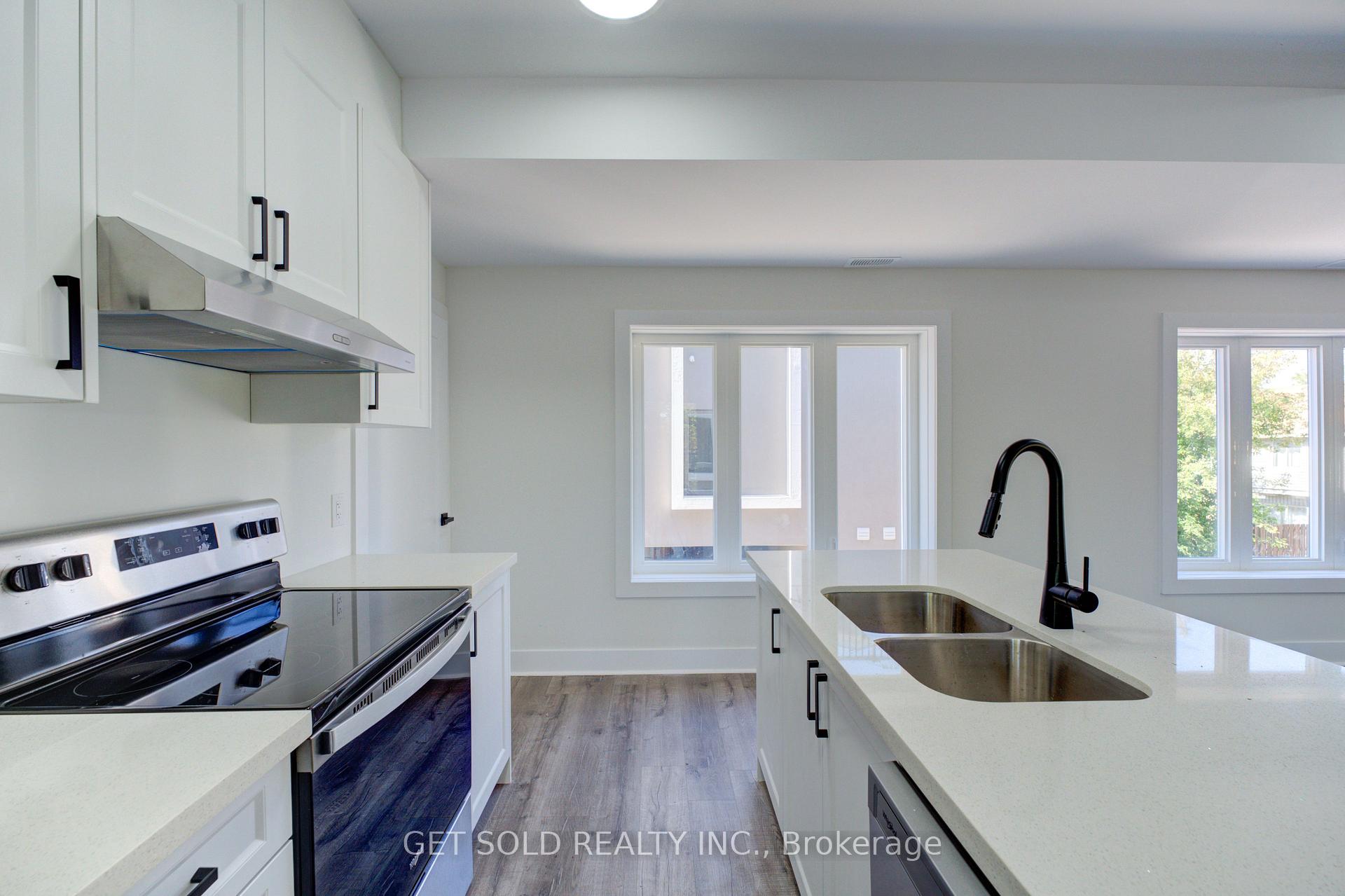 Photo 2 of Unit 14, 6701 Thorold Stone Road, Niagara Falls, Stamford — HOMEH