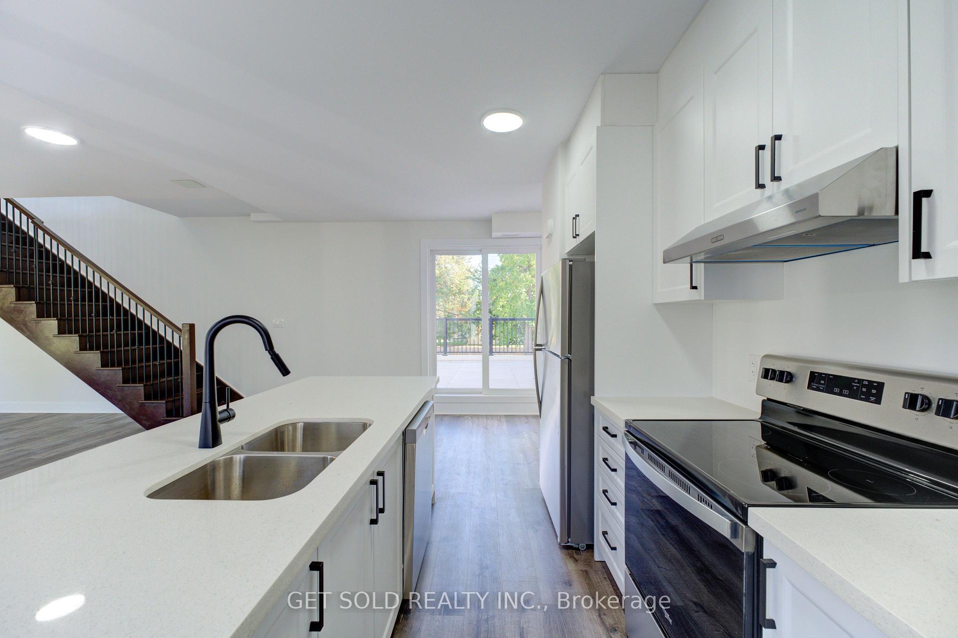 Photo 3 of Unit 14, 6701 Thorold Stone Road, Niagara Falls, Stamford — HOMEH