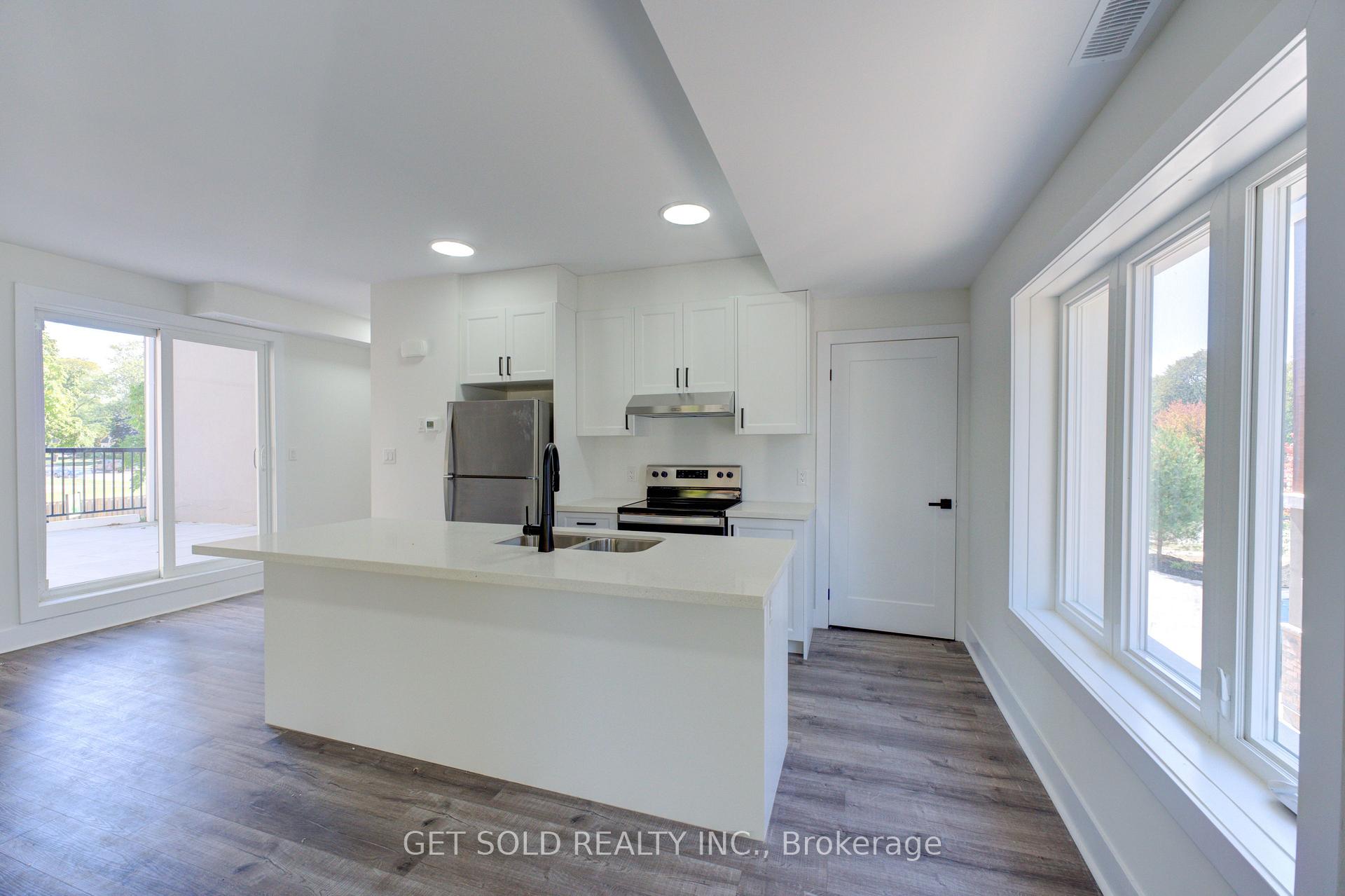 Photo 6 of Unit 14, 6701 Thorold Stone Road, Niagara Falls, Stamford — HOMEH